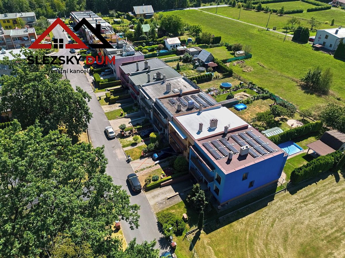 Prodej rodinného domu 160 m², pozemek 489 m² – fotografie 2