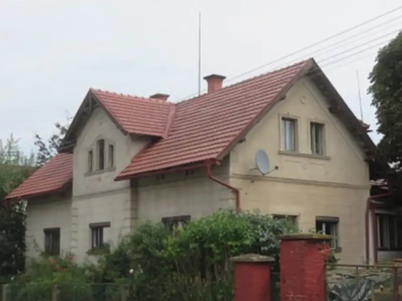 Dražba rodinného domu 1949 m², pozemek 3262 m², Slatiny – náhled fotky 2