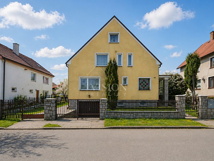 Prodej domu, 210 m² (1 z 17)