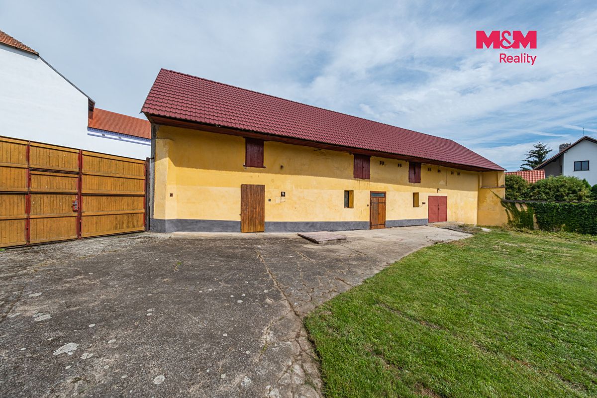 Prodej rodinného domu 236 m², pozemek 3986 m² – fotografie 2