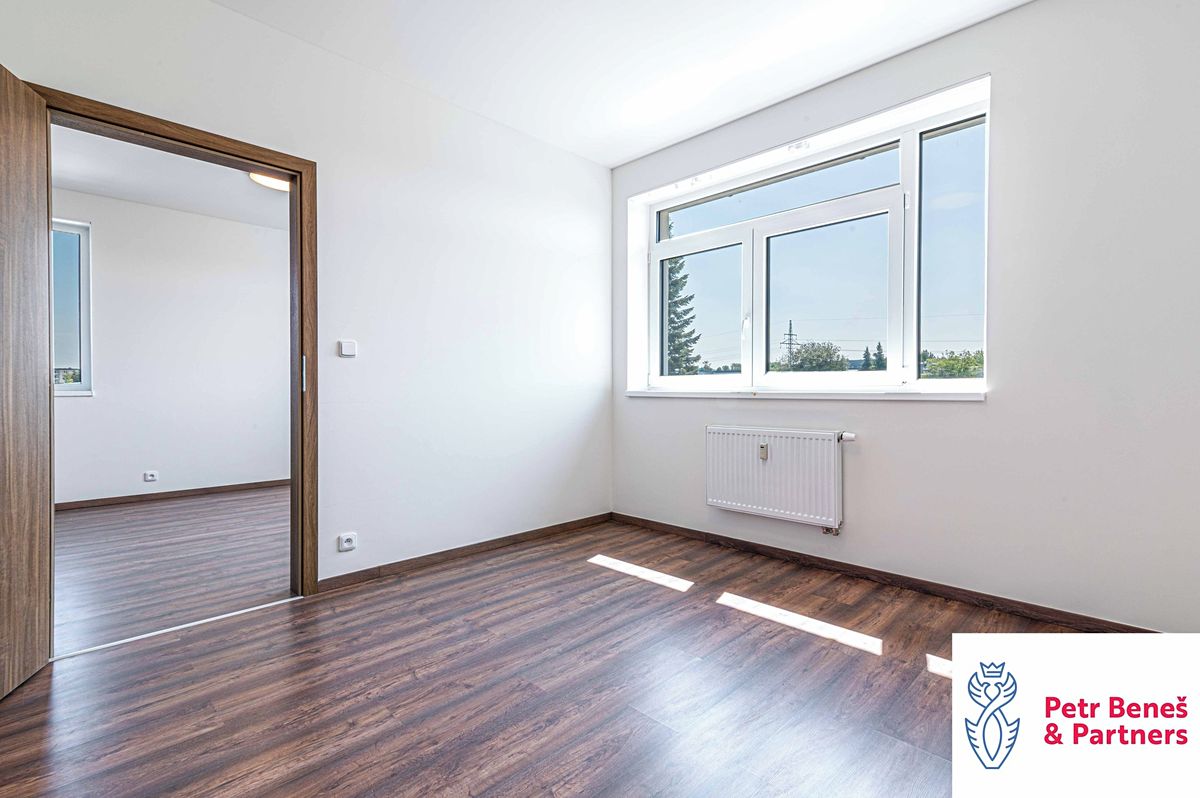 Pronájem bytu 2+kk 55 m² – fotografie 4