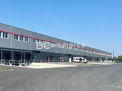 Pronájem skladového prostoru 1000 m²