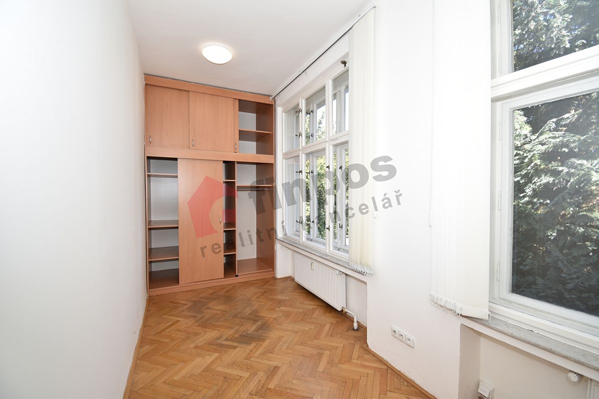 Pronájem kanceláře 136 m² – fotografie 2