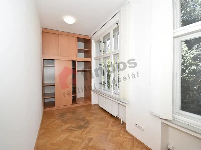 Pronájem kanceláře 136 m², Praha – náhled fotky 2