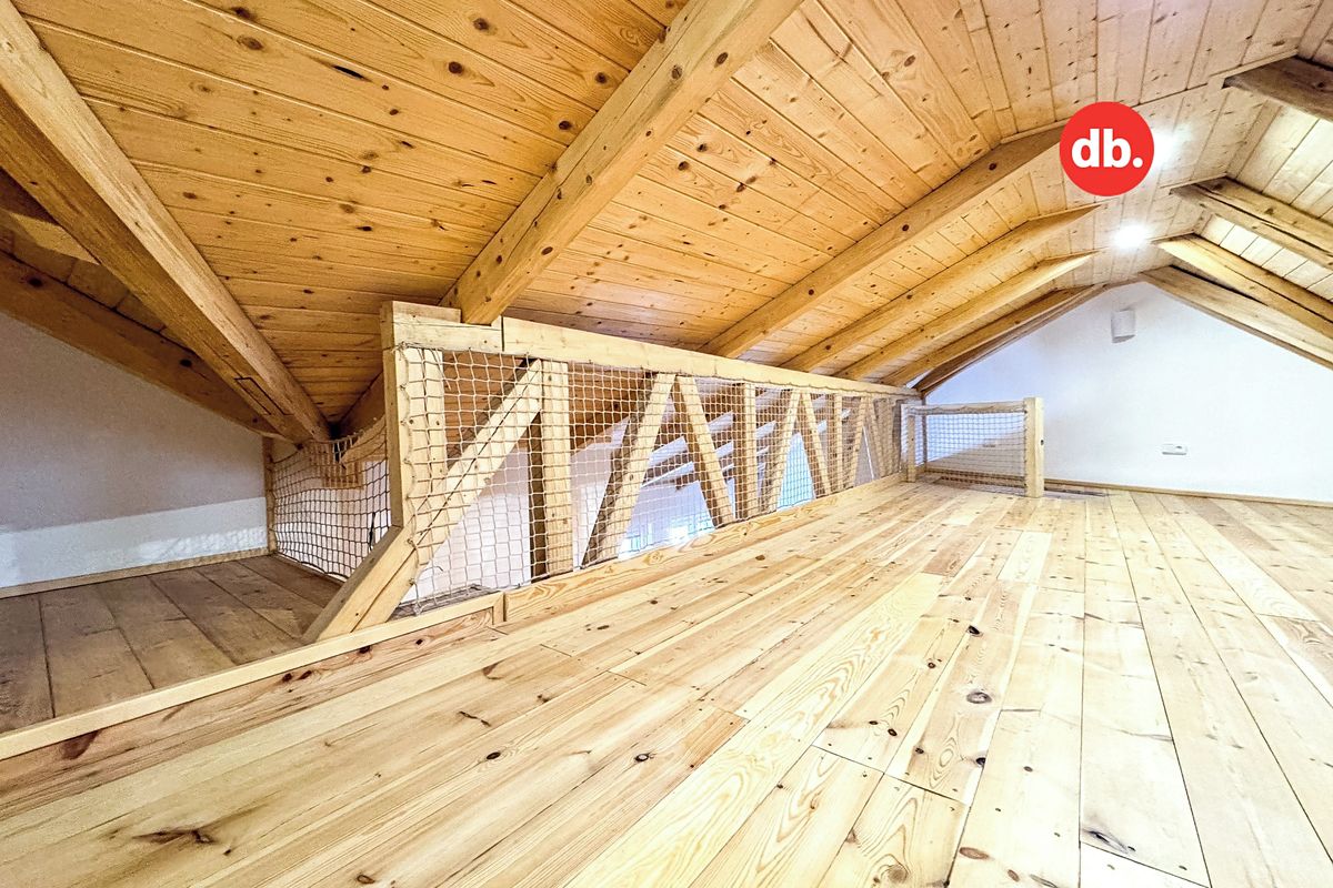 Pronájem bytu 2+kk 62 m² – fotografie 4