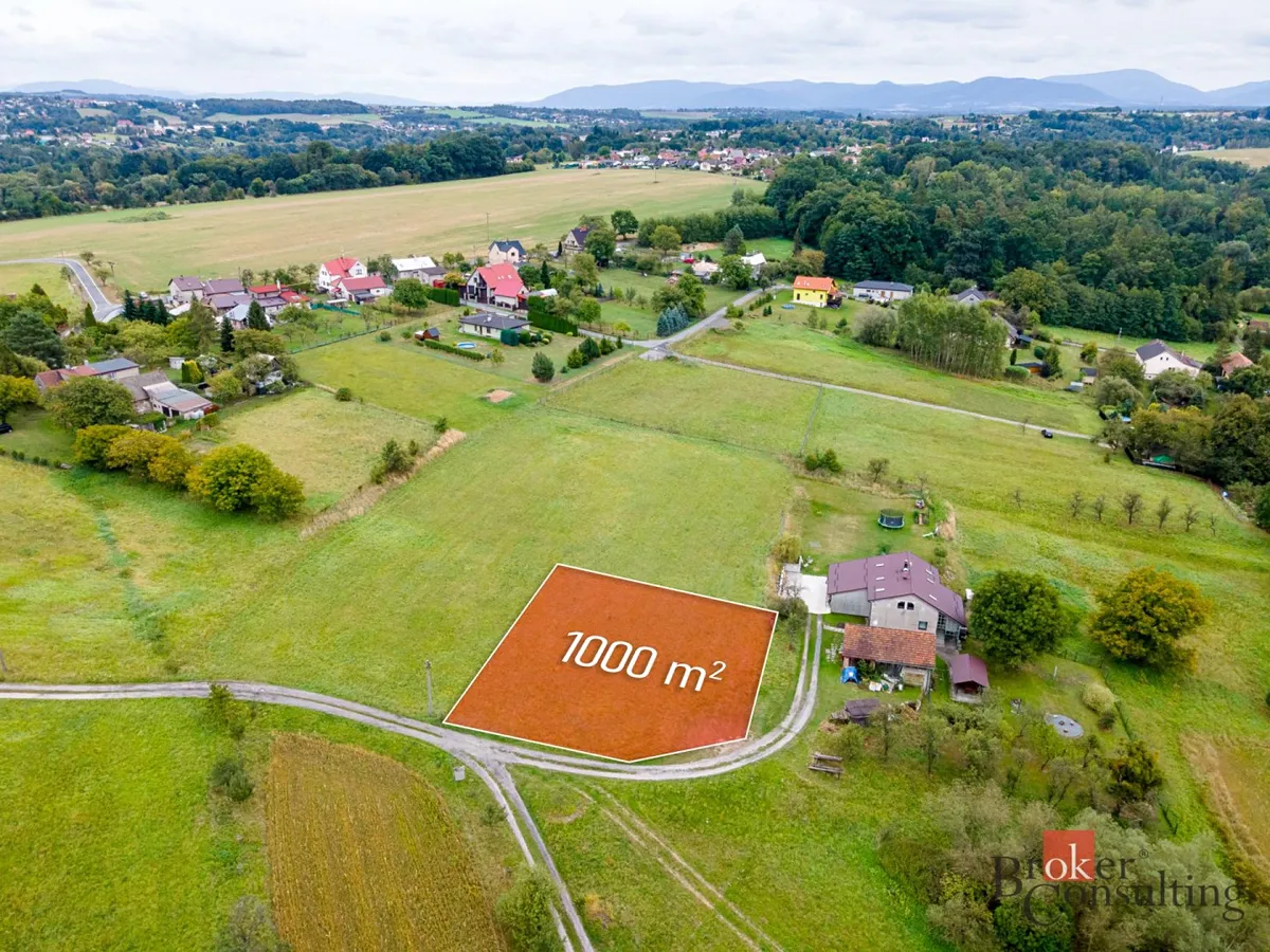 Prodej stavebního pozemku 1000 m²