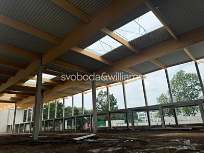 Pronájem výrobní haly, prostoru 2350 m²
