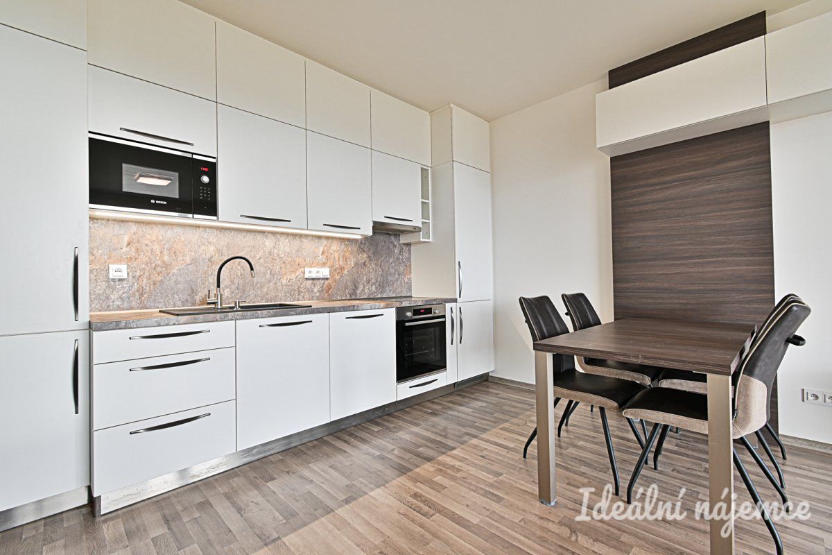 Pronájem bytu 2+kk 60 m²