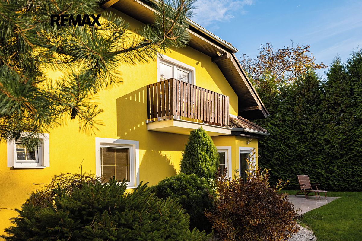 Prodej rodinného domu 220 m², pozemek 2087 m² – fotografie 2
