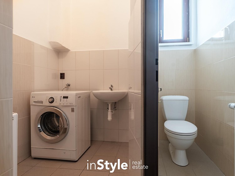 Pronájem bytu 3+kk, 67 m² (17 z 23)