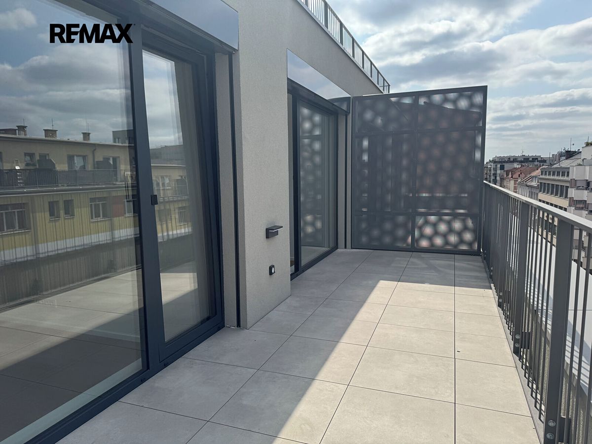 Pronájem bytu 2+kk 45 m²
