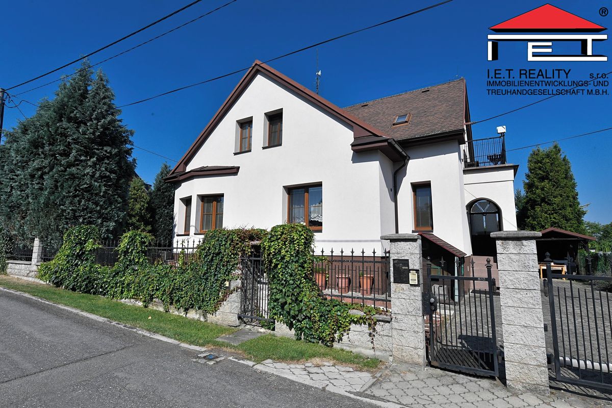 Prodej rodinného domu 255 m², pozemek 520 m²