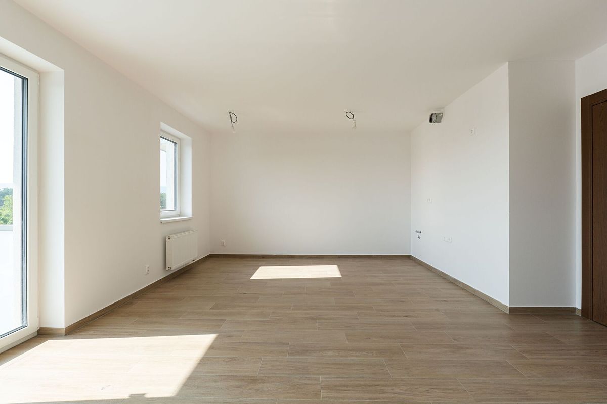 Pronájem bytu 3+kk 83 m² – fotografie 2