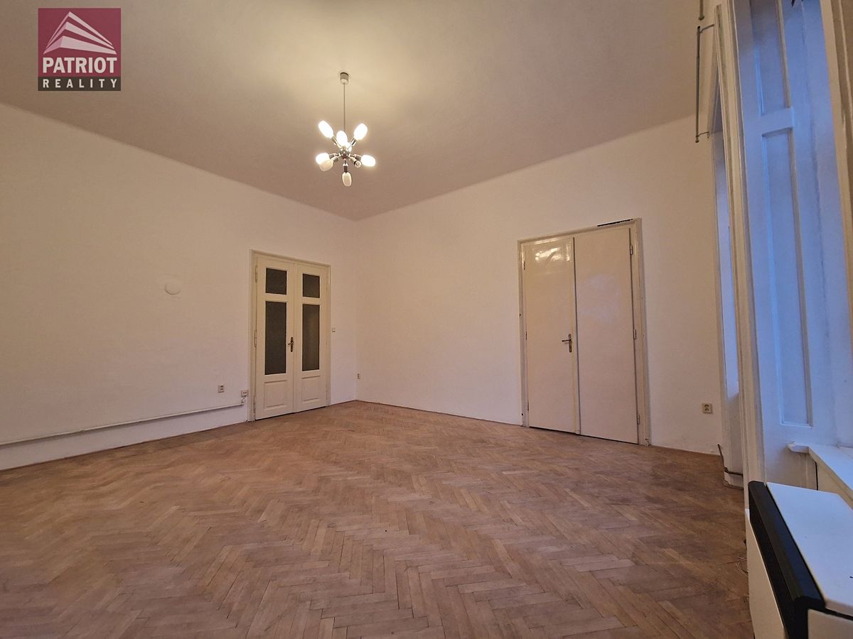 Pronájem bytu 4+1 134 m² – fotografie 3