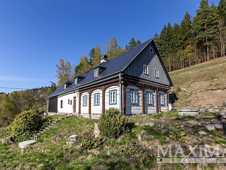 Haus zum Kauf, 260 m² (2 von 30)