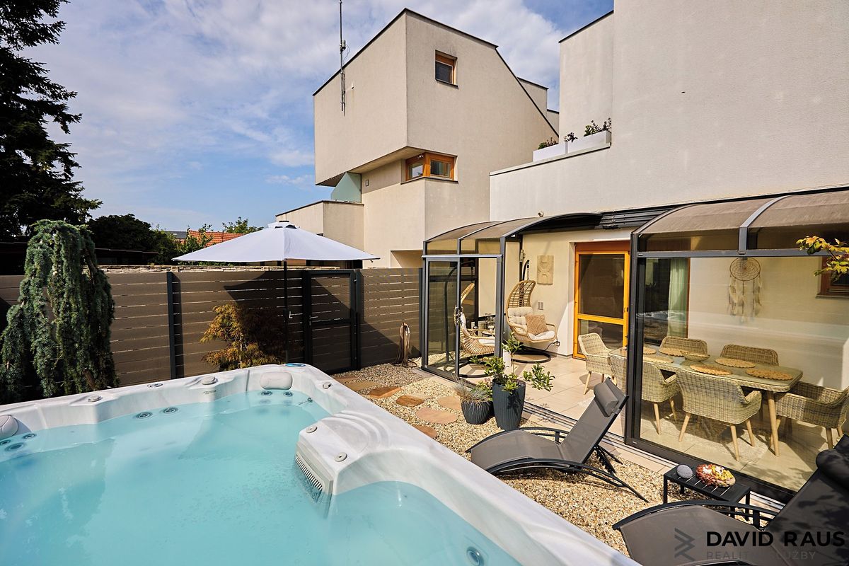 Prodej rodinného domu 120 m², pozemek 149 m² – fotografie 3