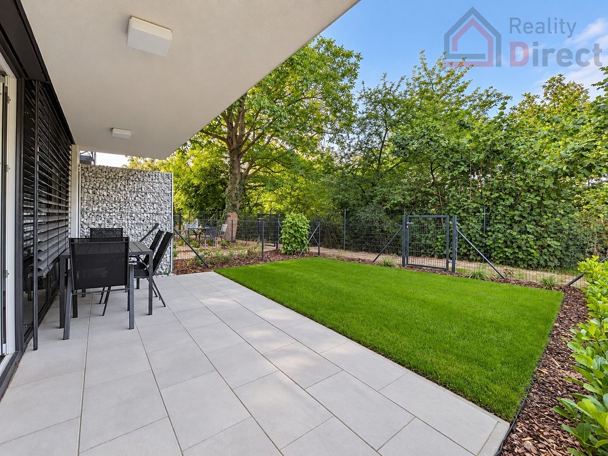 Pronájem bytu 2+kk 43 m² – fotografie 2