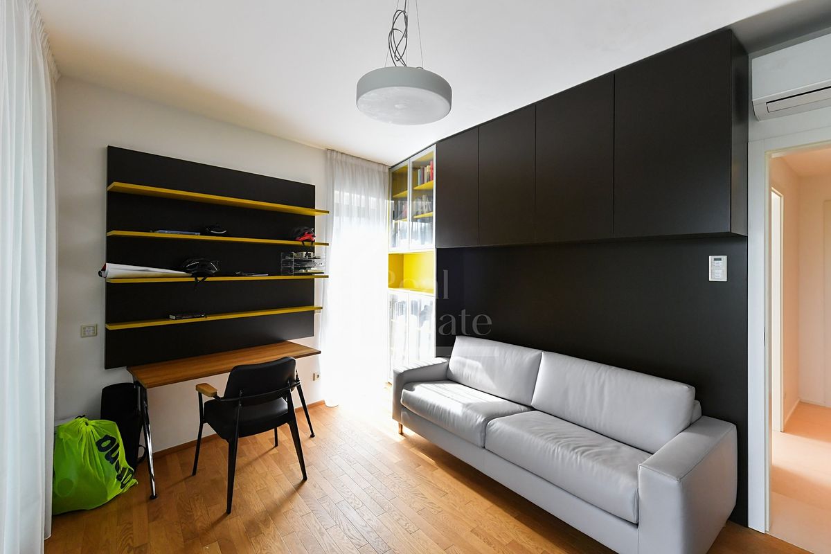 Prodej bytu 4+kk 111 m² – fotografie 5