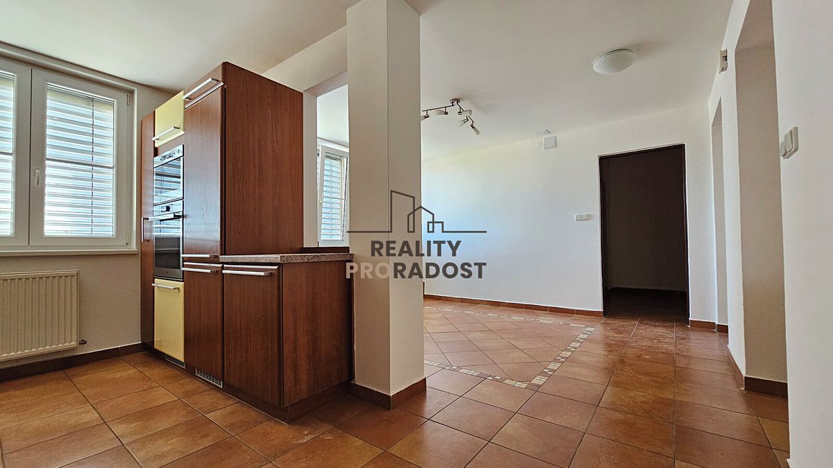 Pronájem bytu 4+kk 95 m² – fotografie 5