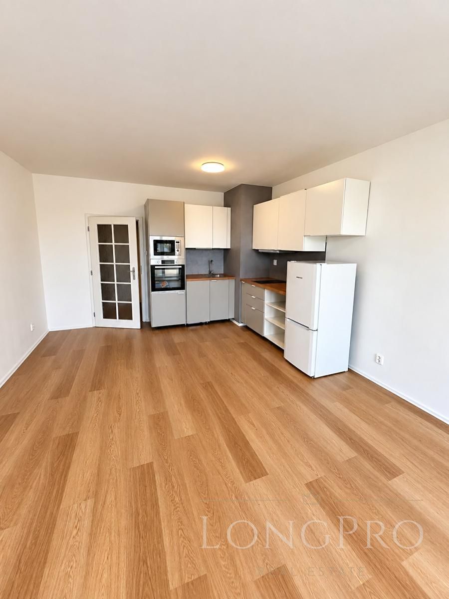 Pronájem bytu 1+kk 34 m²