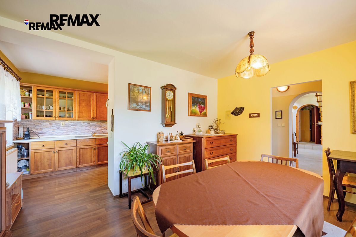Prodej rodinného domu 100 m², pozemek 2773 m² – fotografie 5