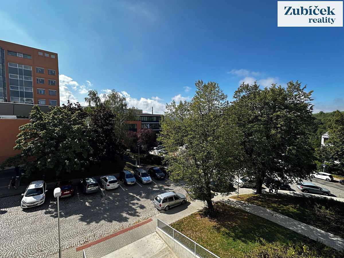 Pronájem bytu 1+kk 34 m² – fotografie 4