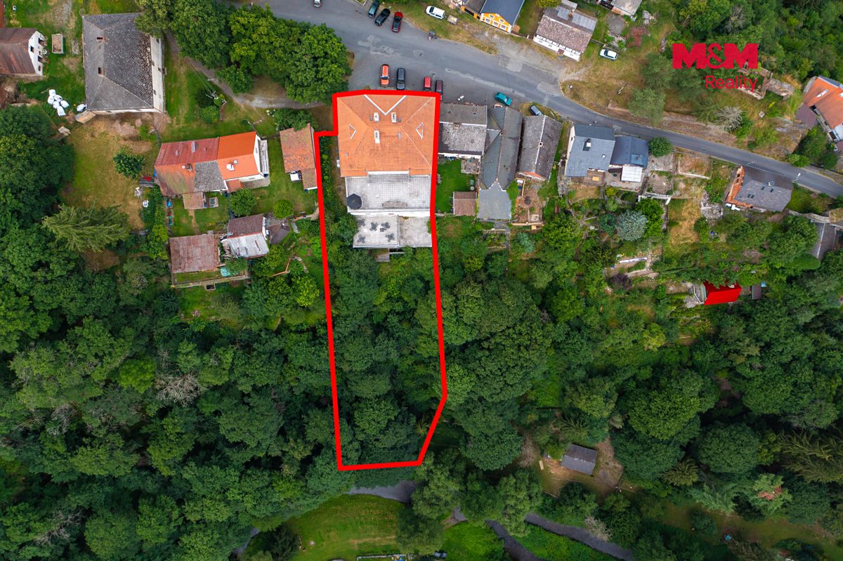 Prodej rodinného domu 1250 m², pozemek 2106 m² – fotografie 4