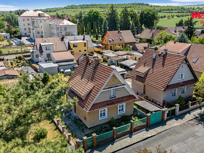 Prodej rodinného domu 160 m², pozemek 538 m², Velvary – náhled fotky 2