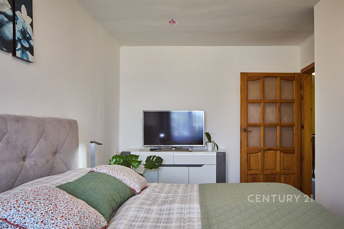 Prodej rodinného domu 94 m², pozemek 150 m² – fotografie 2