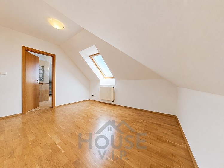Квартира 2+1 на продаж, 57 м² (18 з 36)