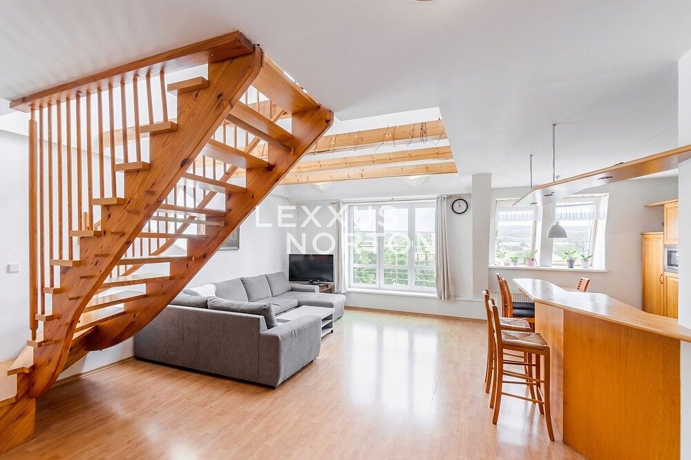 Pronájem bytu 5+kk 135 m²