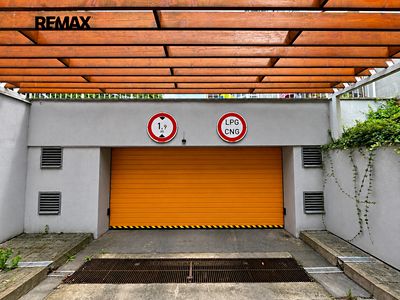Prodej garážového stání 12 m²