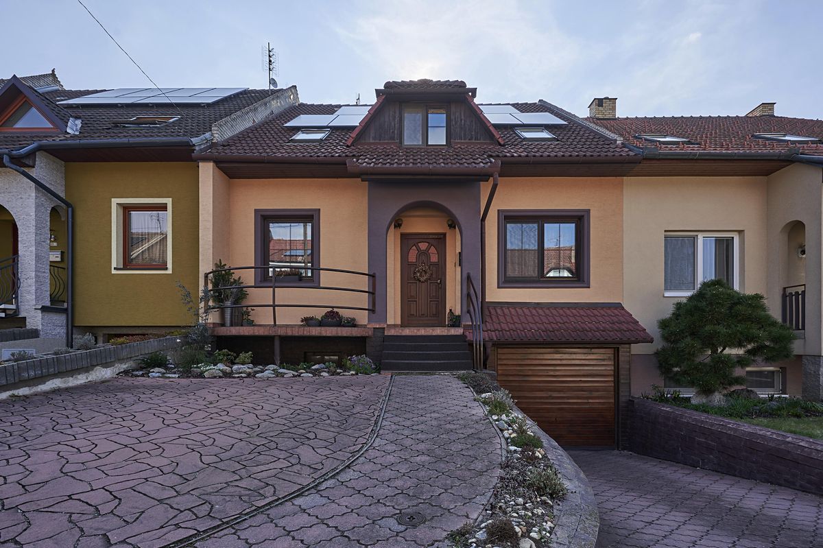 Prodej rodinného domu 260 m², pozemek 300 m²