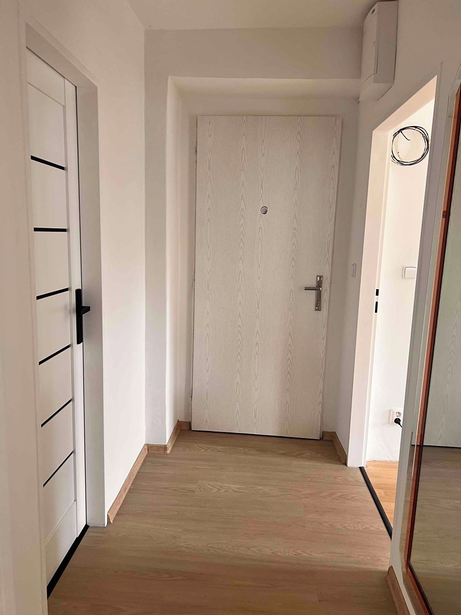 Pronájem bytu 2+1 95 m² – fotografie 5