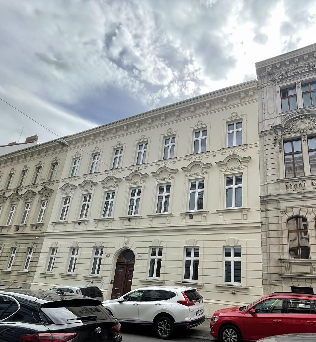 Pronájem bytu 2+kk 48 m² – fotografie 2