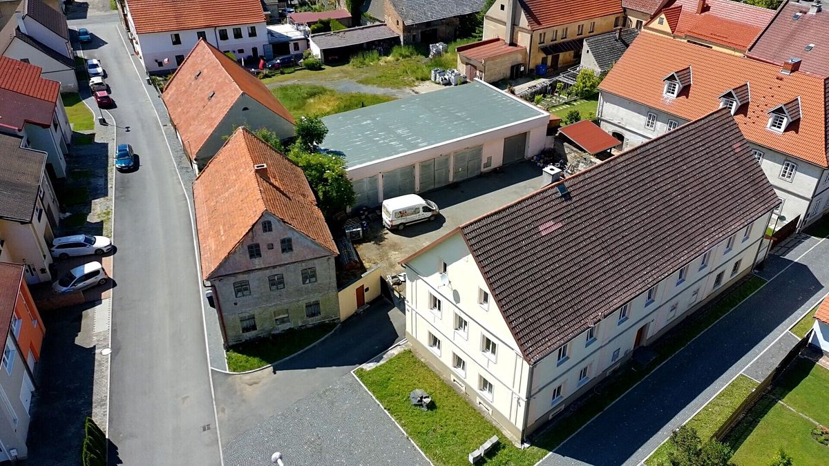 Prodej skladového prostoru 900 m²