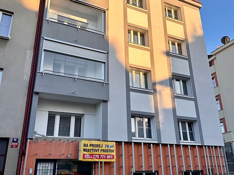 Gewerbefläche zum Kauf, 74 m² (2 von 30)