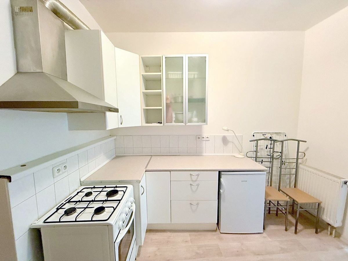Pronájem bytu 1+kk 22 m² – fotografie 4