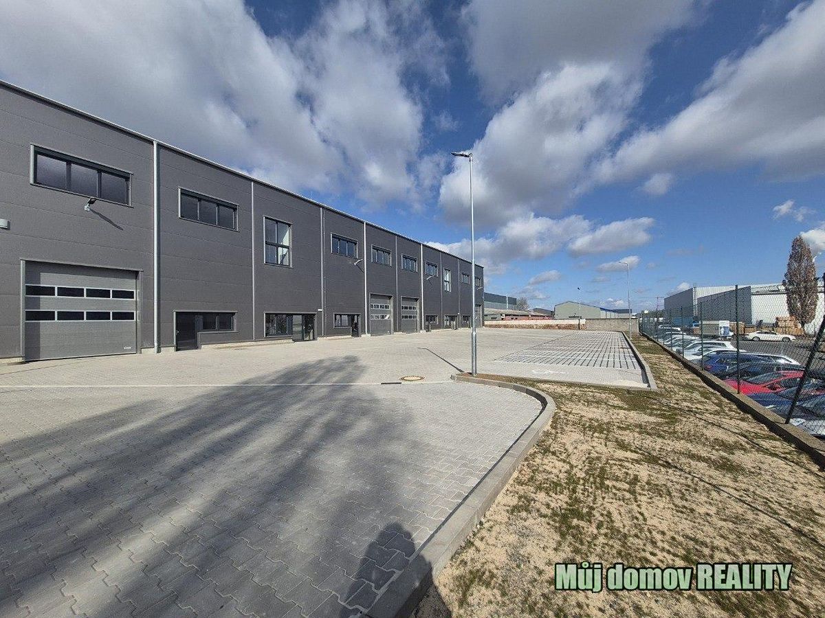 Pronájem skladového prostoru 550 m²