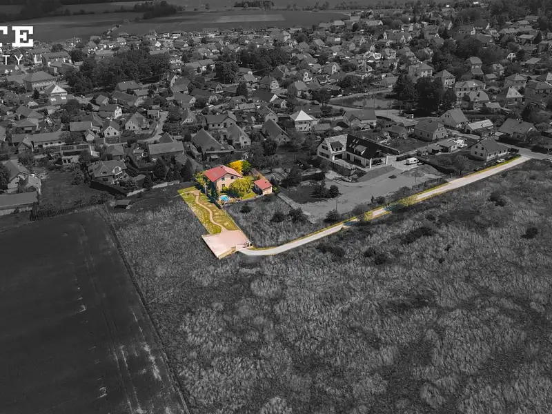 Prodej rodinného domu 248 m², pozemek 784 m², Tymákov – náhled fotky 3
