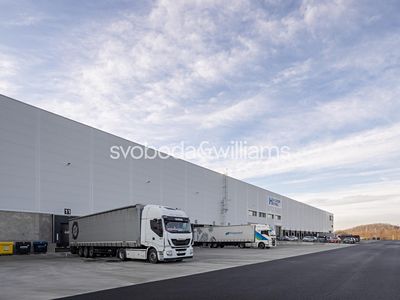 Pronájem skladového prostoru 11322 m²