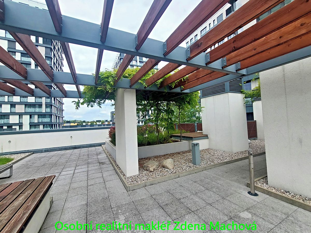Pronájem bytu 1+kk 40 m²