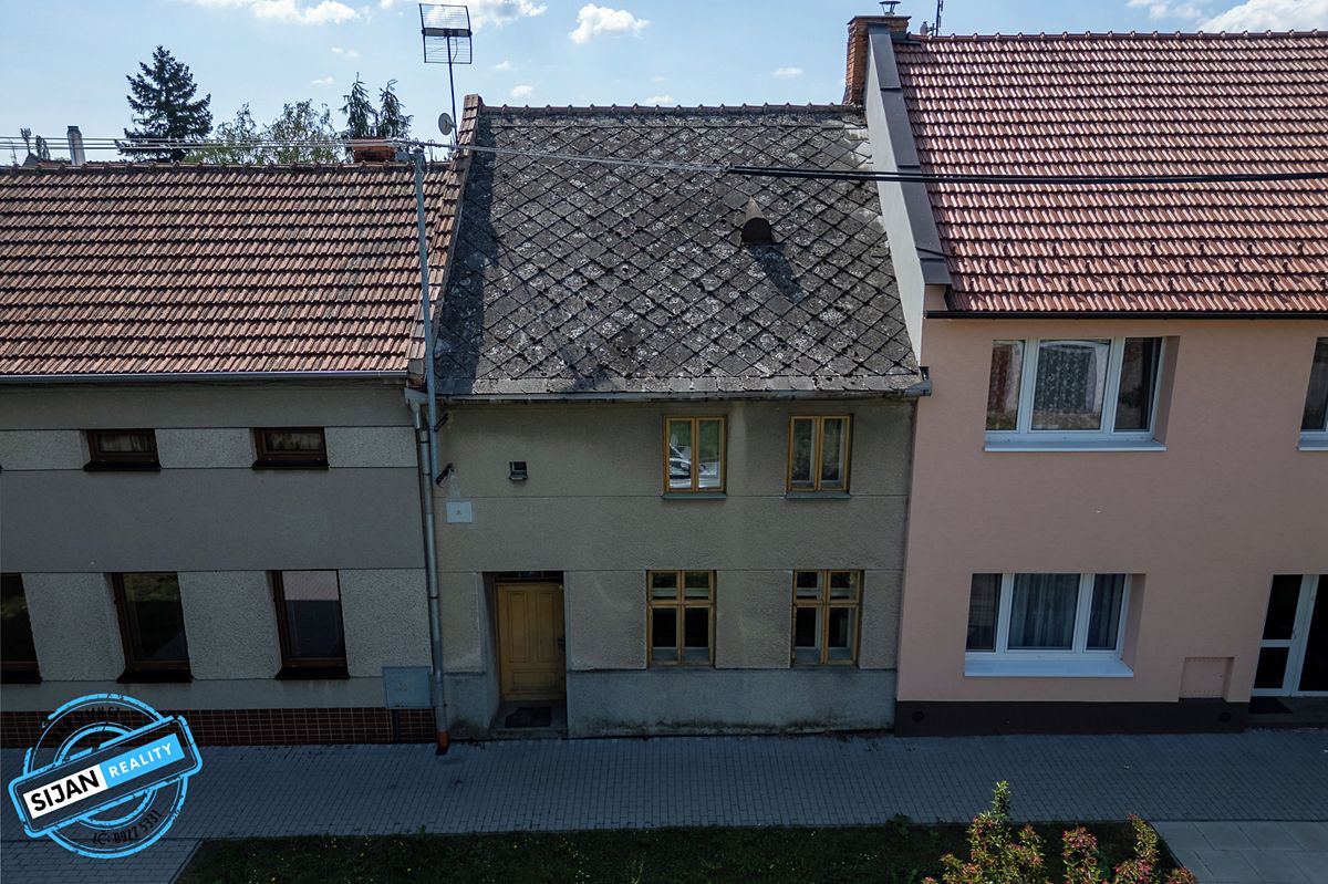 Prodej rodinného domu 80 m², pozemek 384 m² – fotografie 2