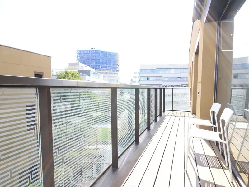 Pronájem bytu 2+kk 64 m², Praha – náhled fotky 2
