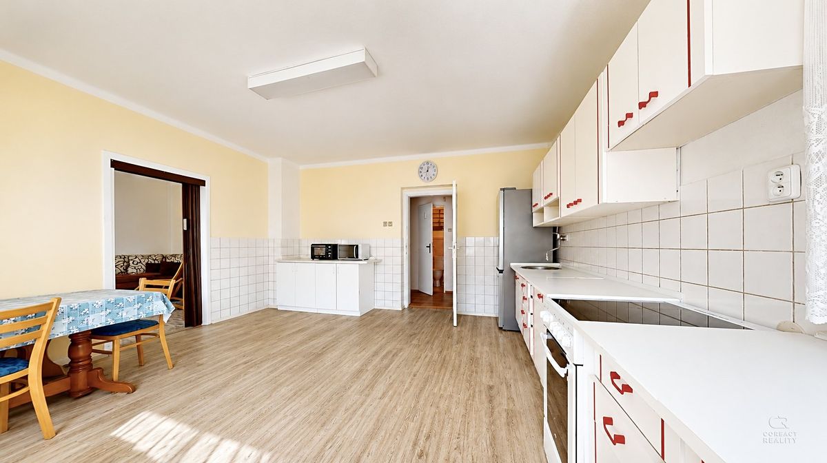 Prodej rodinného domu 180 m², pozemek 2516 m² – fotografie 5