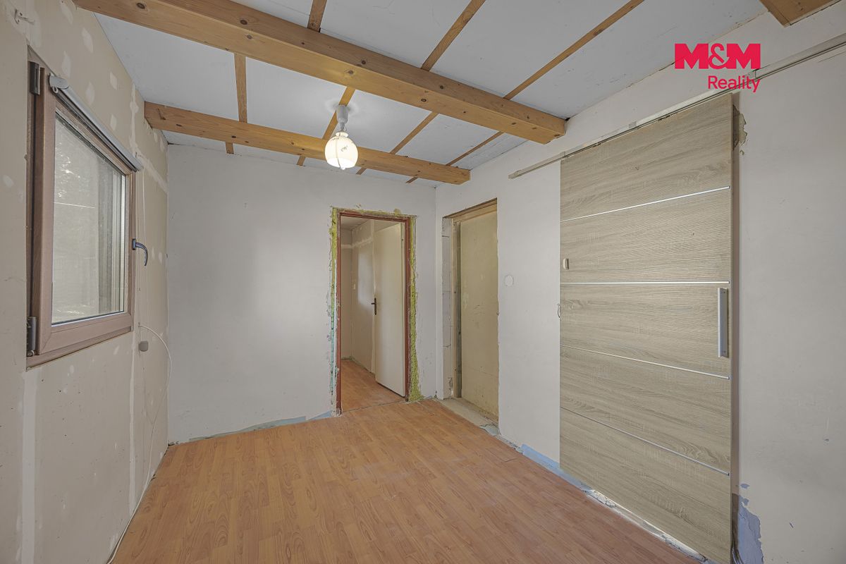Prodej rodinného domu 90 m², pozemek 609 m² – fotografie 3