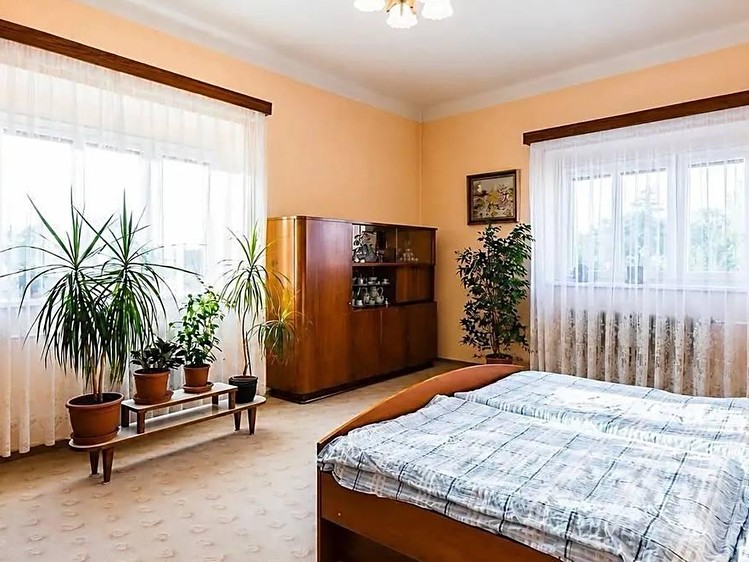 Будинок в оренду, 1 300 м² (4 з 29)
