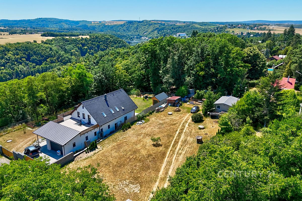 Prodej stavebního pozemku 1254 m² – fotografie 5