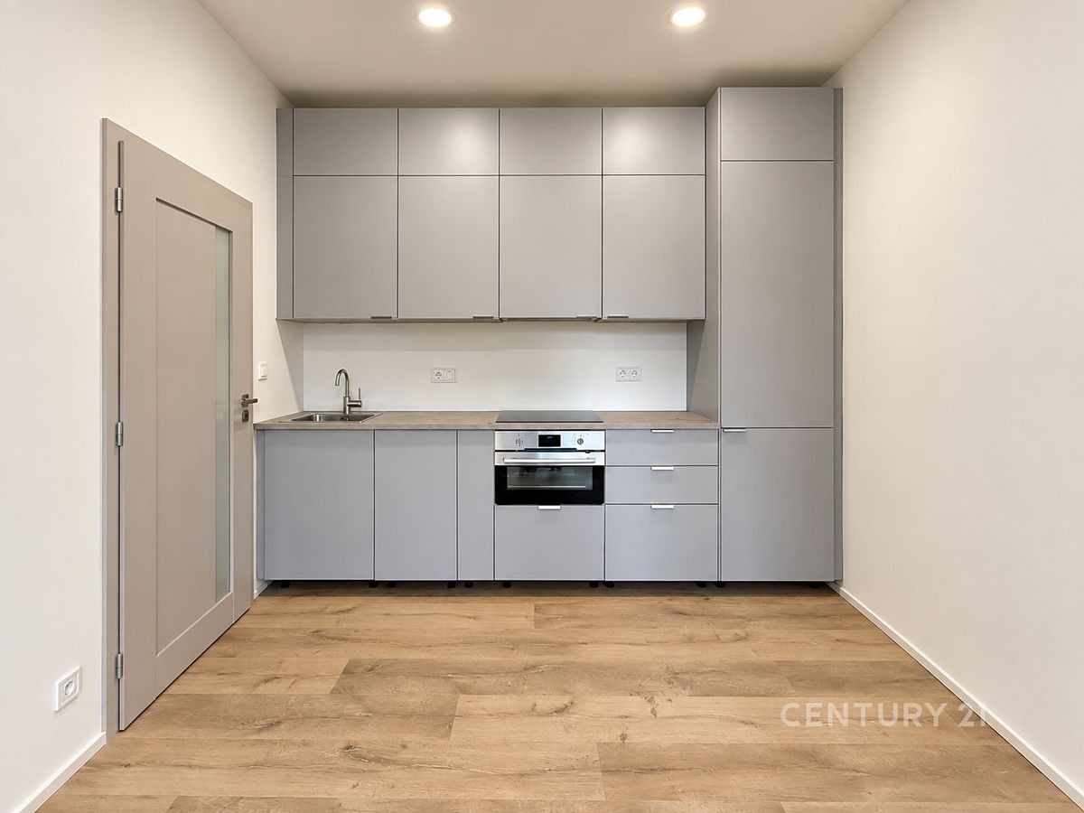 Pronájem bytu 1+kk 27 m²