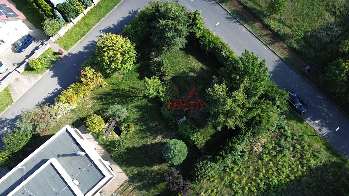 Prodej stavebního pozemku 802 m² – fotografie 5